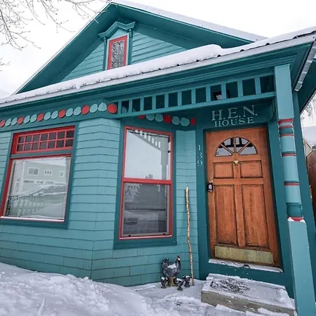 Hen House A Cozy Victorian Escape Villa